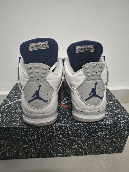 Vând jordan 4 Midnight-navy