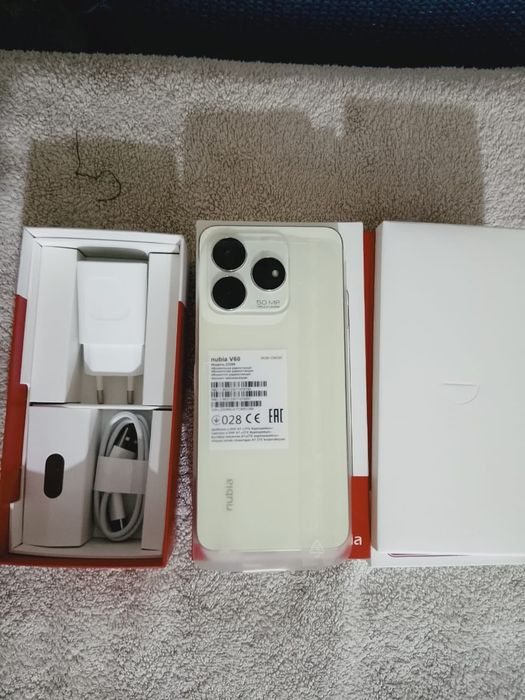 ПРОДАМ  смартфон  новый