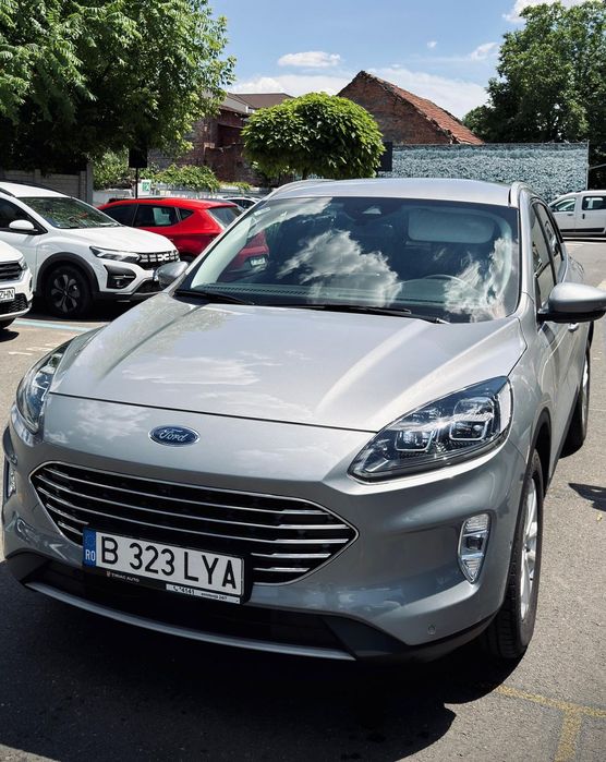 Ford Kuga Ford Kuga 2024 Hybrid 180CP Titanium X Automat, 28.000 km