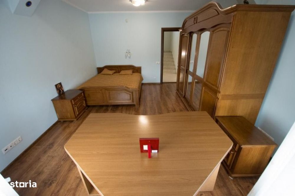 Vila 4 camere  cu piscina in Bucov.