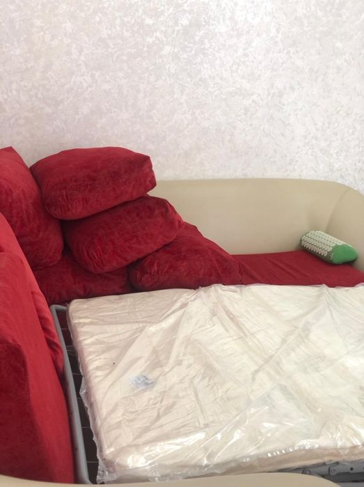 Угловой диван сатылады