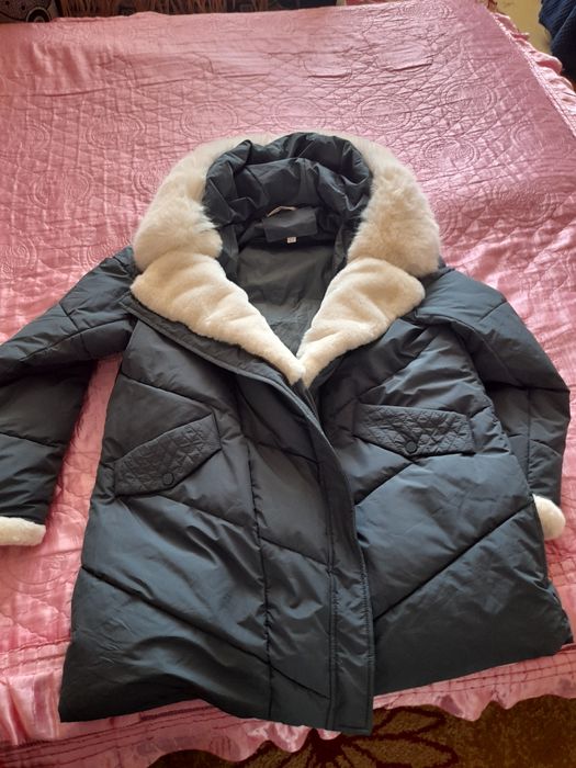 Продам женскую куртку.