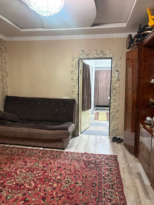 продается 1 комнатная квартира галерейка