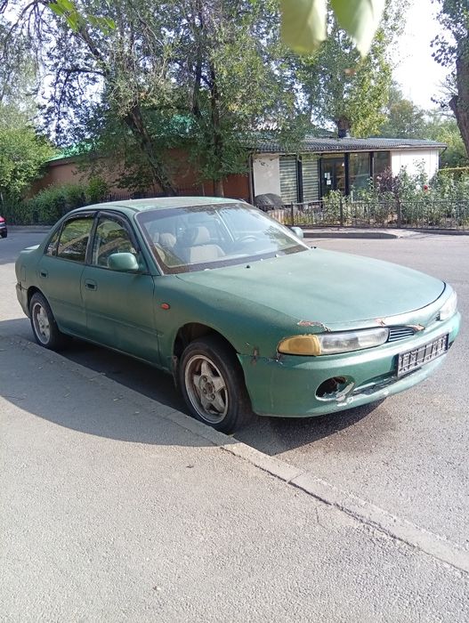 Mitsubishi Галант