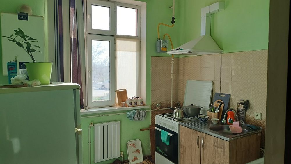 27-мкр 1-этаж 3 комната