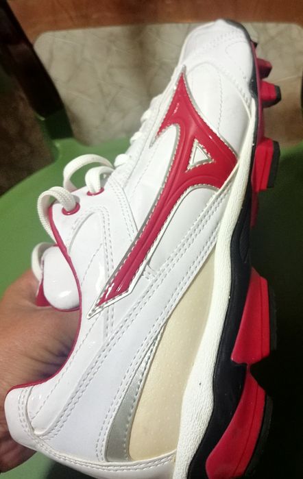 Мужские оригинальные бутсы Mizuno