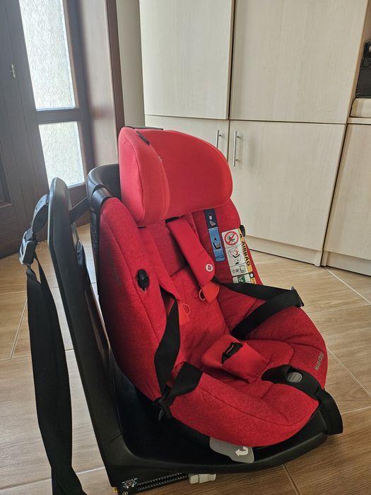 Стол за кола Maxi Cosi Axissfix 360° i-Size, Red, 0-18 кг, Червен