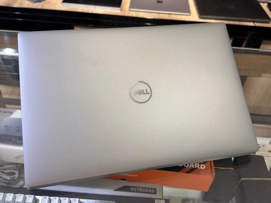 DELL Precision 5570 Core i7-12800H RTX A2000 8Gb ram 16 ssd 256