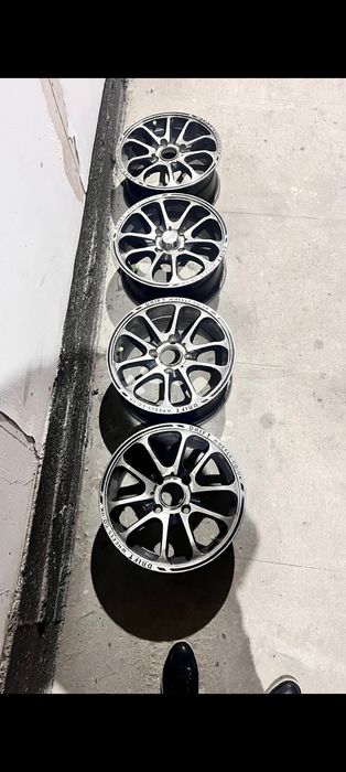 Титанки R15 4x114.3