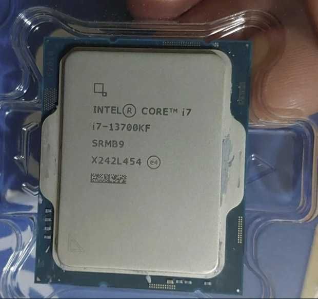 Intel Core i7 13700KF, 16-ядрен, LGA 1700