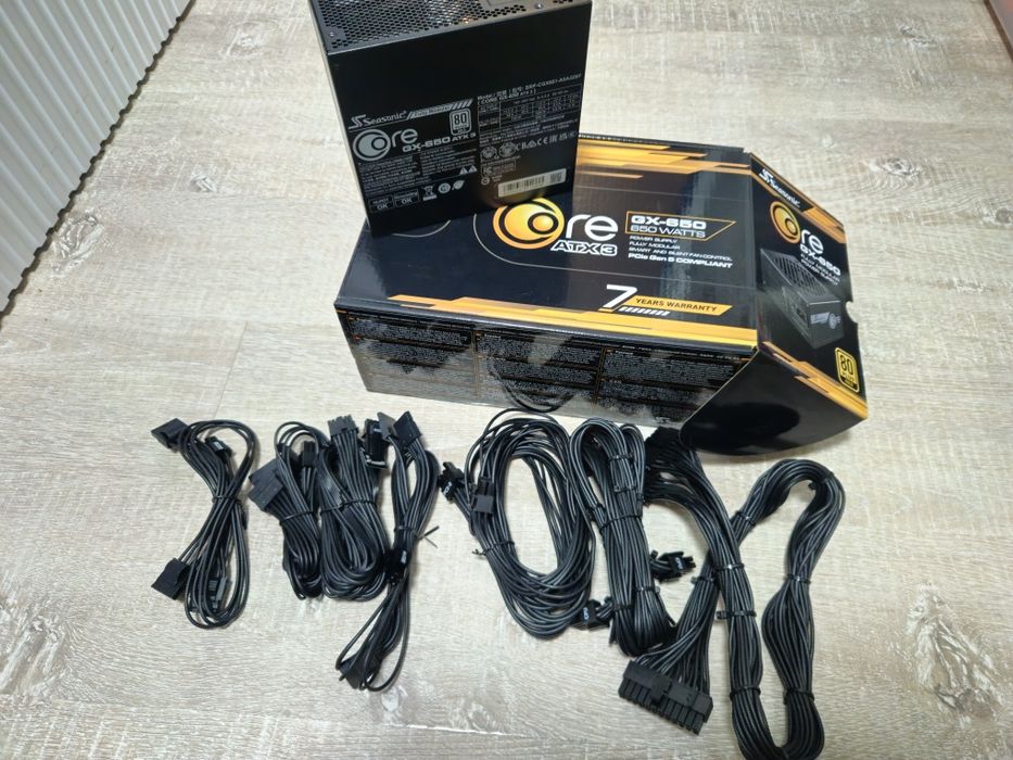 Sursa modulara Seasonic