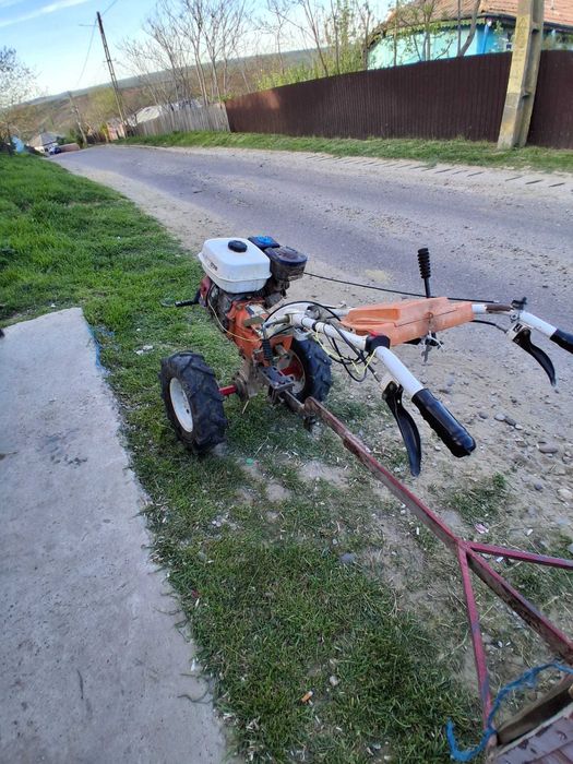Motosape una de 7 cai si una de 8 cai jumate