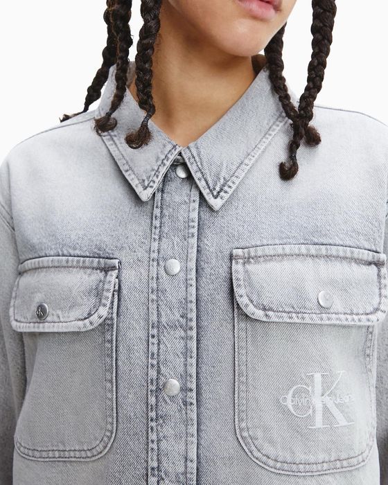 Джинсовая рубашка