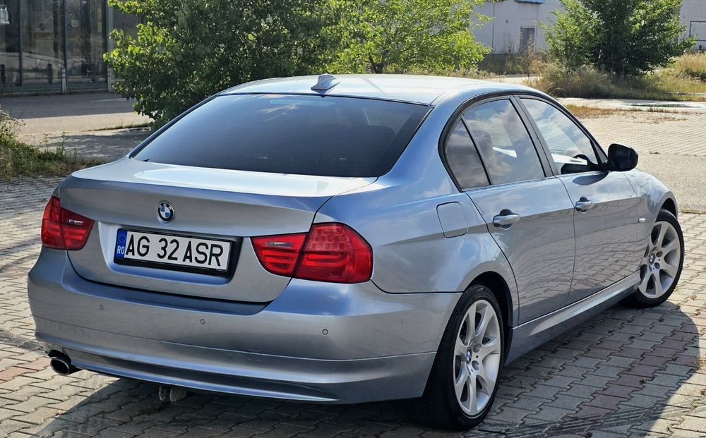 BMW 3 Series 2010 — imagine 3