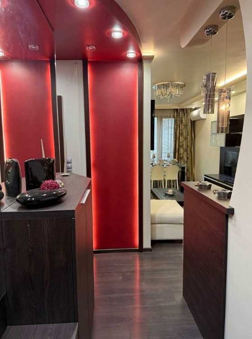 Дава се под наем Тристаен апартамент в София, Красно село - 84 кв.м за 900 € - Снимка #4