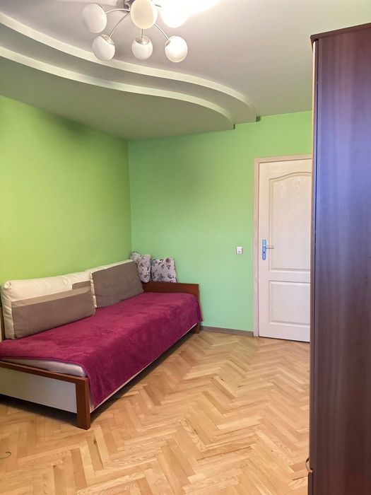 Дава се под наем Четиристаен апартамент в Добрич, Център - 140 кв.м за 298.86 € - Снимка #10