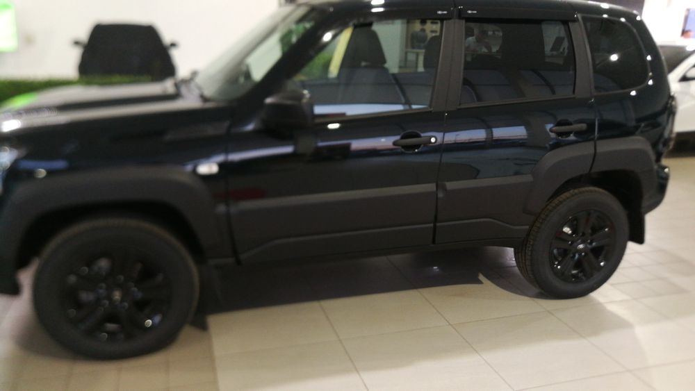 Продам "Нива Тrеvel" 2023 год, июль