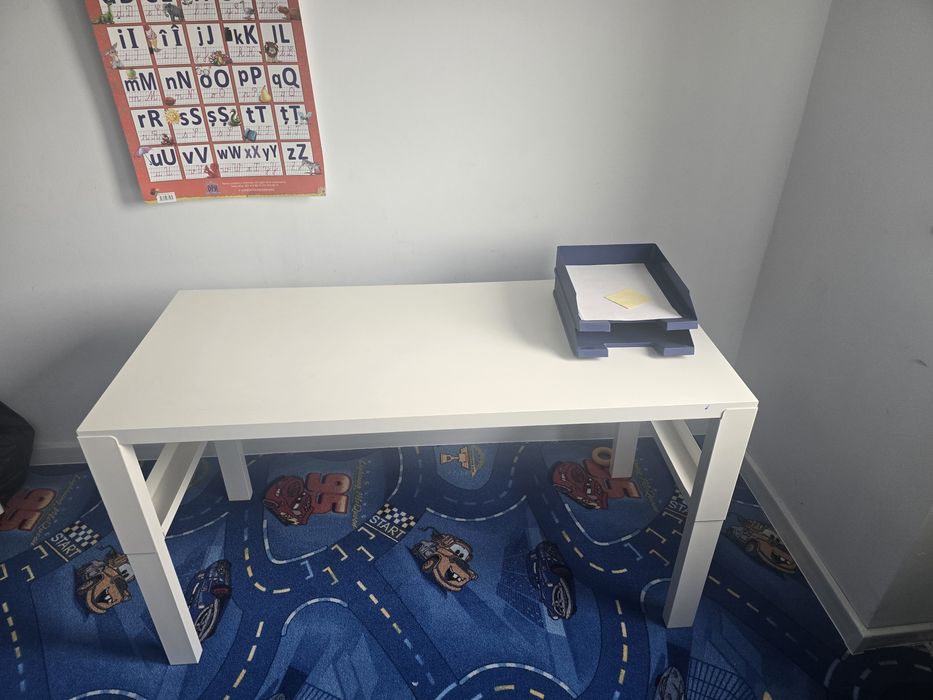 Birou copii Ikea model Pahl alb