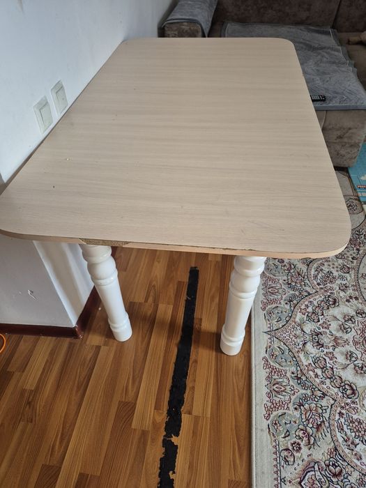 Кухонный стол ..