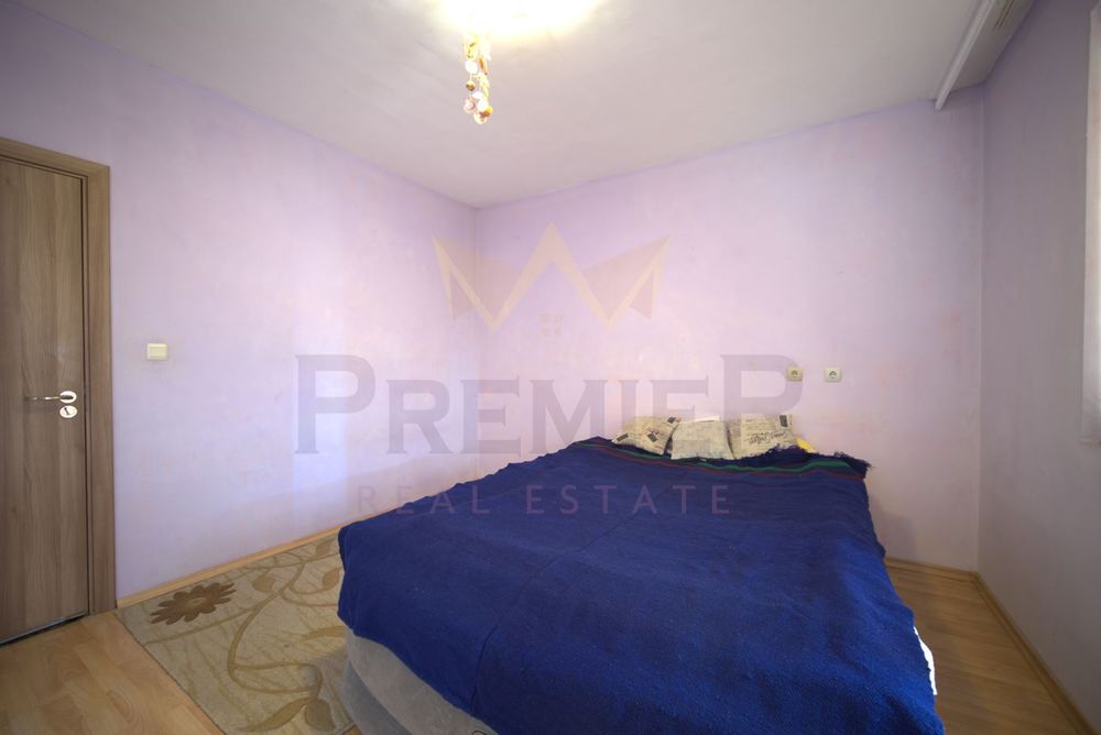 Продава се Тристаен апартамент в Бургас, Братя Миладинови - 90 кв.м за 1656 €/кв.м - Снимка #4