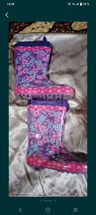 Резиновые сапоги для девочки