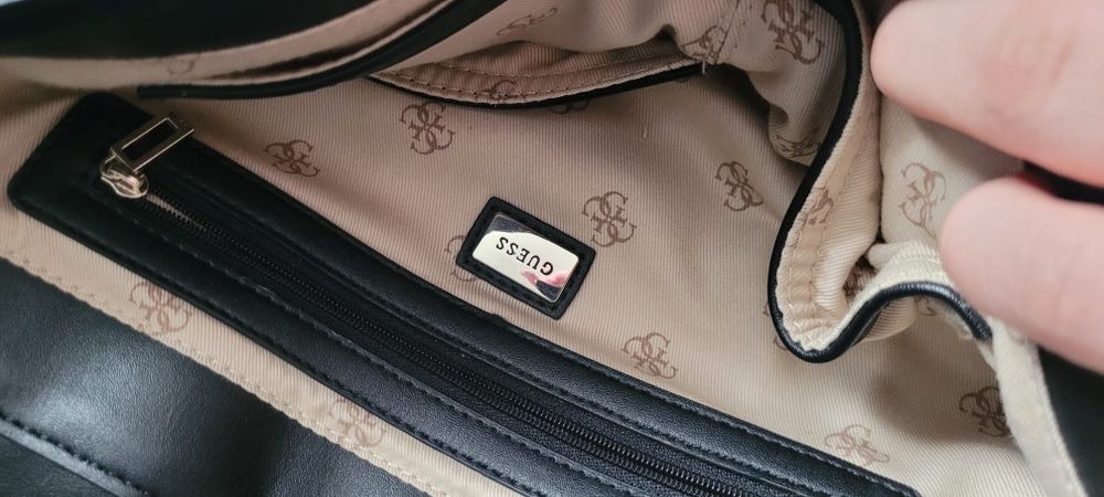 Geanta GUESS de damă