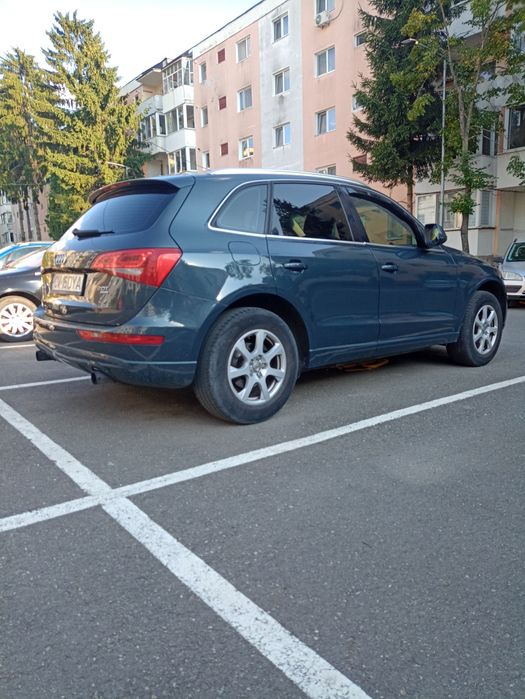 Vînd Audi Q5 2.0 TFSi