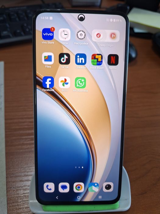 Продам смартфон Vivo V40 Lite в отличном состоянии