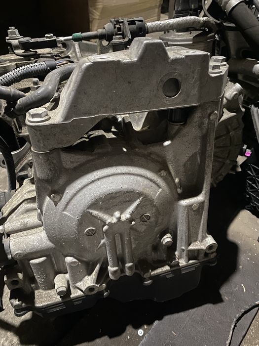 Фольцваген Тоуран Акпп. Двигатель 2.0.