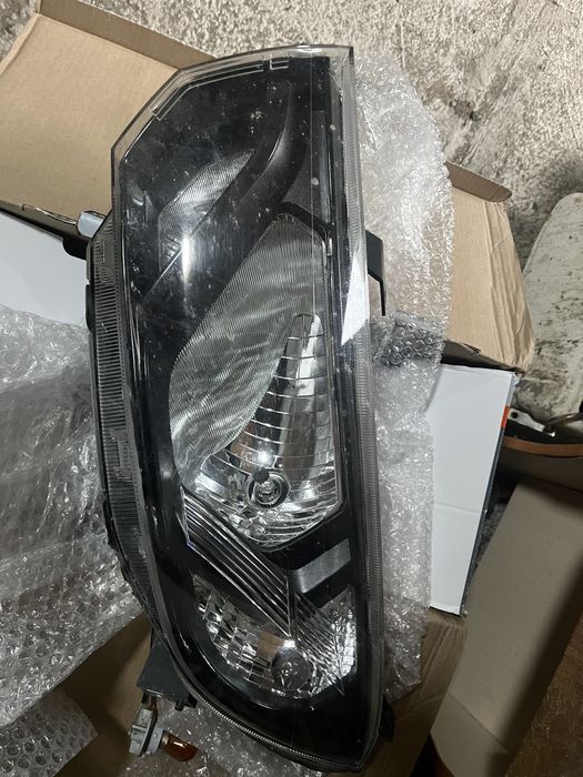 Левый фара гранта фл