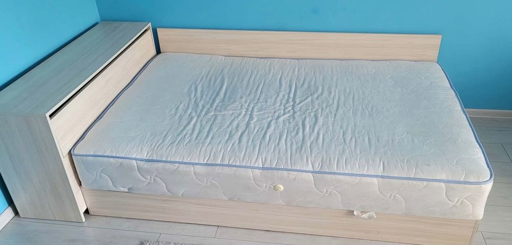 Спалня с механизъм,матрак и ракла