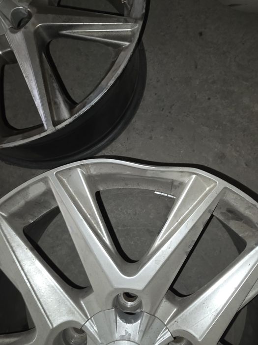 Продам диски r20 LEXUS