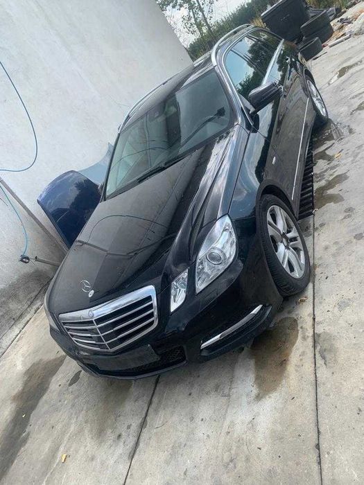 Dezmembrez mercedes e class w212 breack Cod motor 642/far bixenon