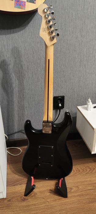 Электрогитара Squier Sonic™ Stratocaster® HSS Black