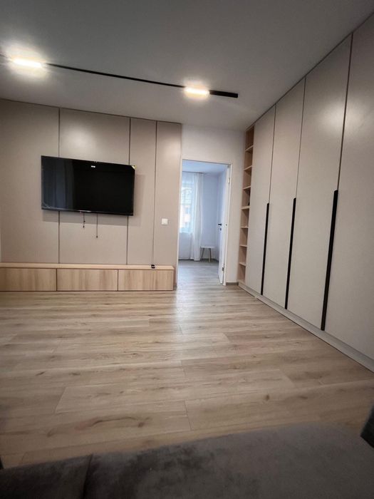 De inchiriat apartament 2 camere-zona Cornesti