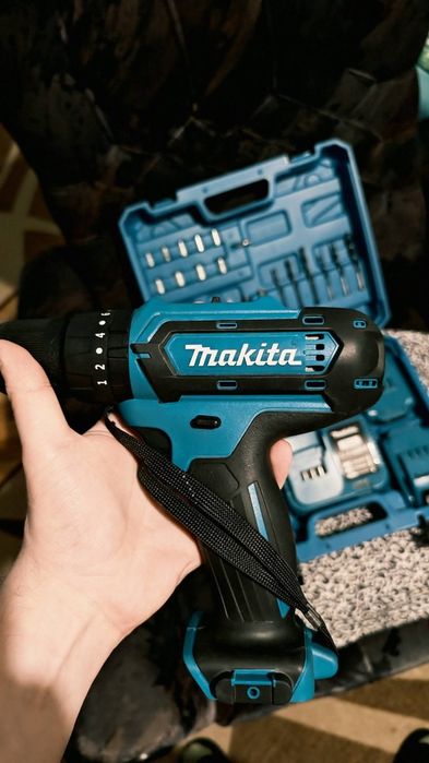 Винтоверт "макита"