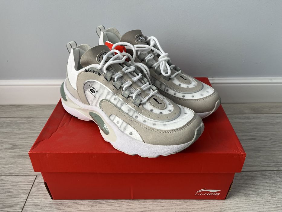 Кроссовки lining оригинал новые