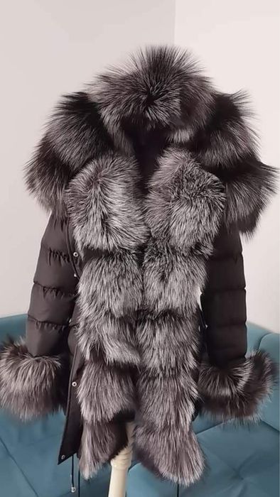 Geaca Parka cu blana naturală-Colectia noua. Calitate superioara . Pro