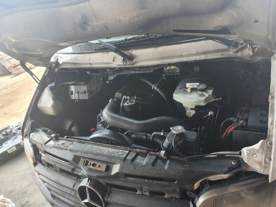 Dezmembrez Mercedes Sprinter 413 2.2 2005 cutie 5 trepte cub