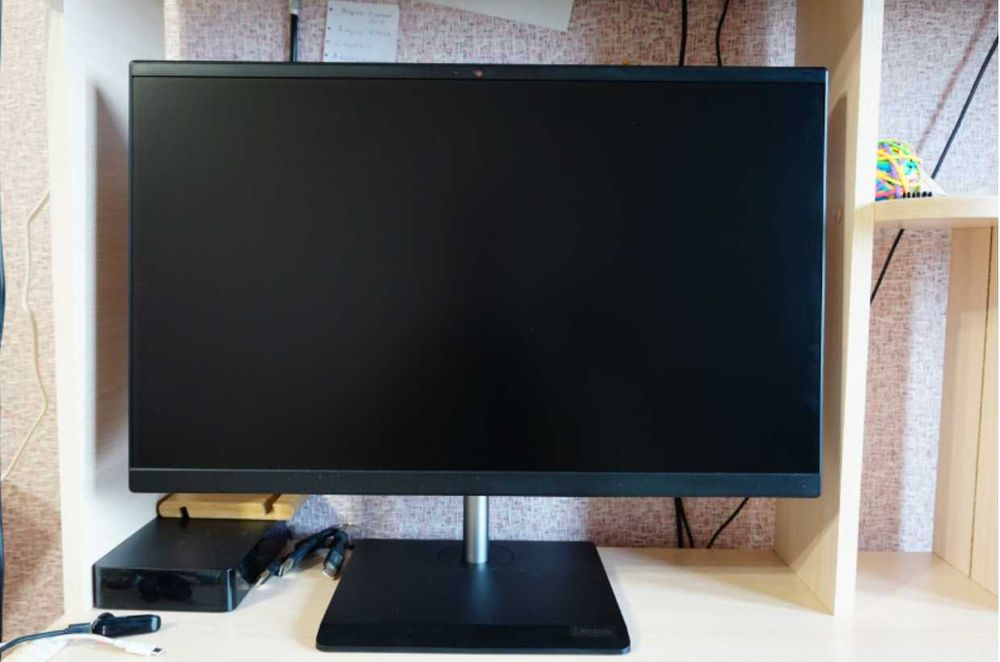 Моноблок Lenovo Corei5-10\ОЗУ 16гб\SSD 500\Модель V50A-24IMB
