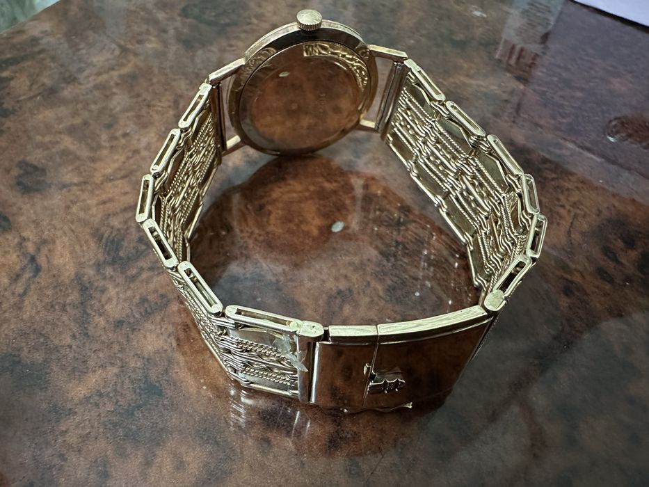 Золотые часы мужские Советского бренда "Полёт"