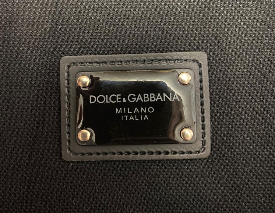 Vând bluza noua de bărbați D&G