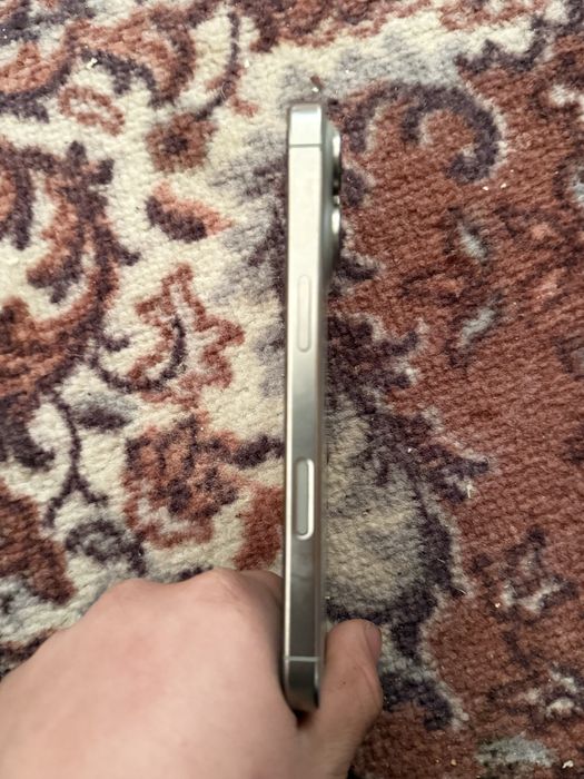 Продам айфон 16 про