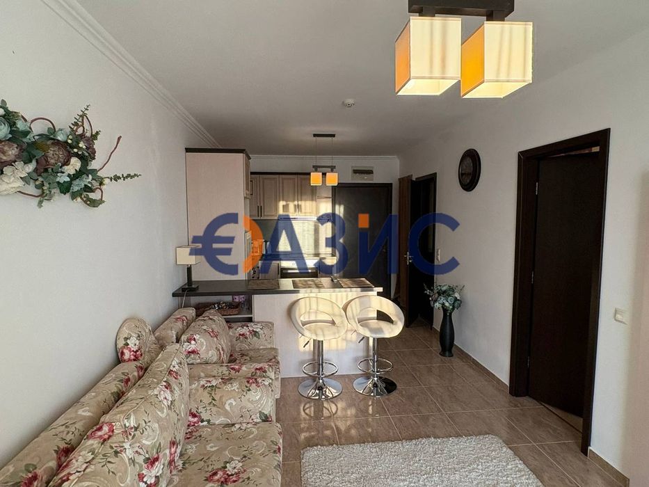 Продава се Двустаен апартамент в Свети Влас - 69 кв.м за 1508 €/кв.м - Снимка #13