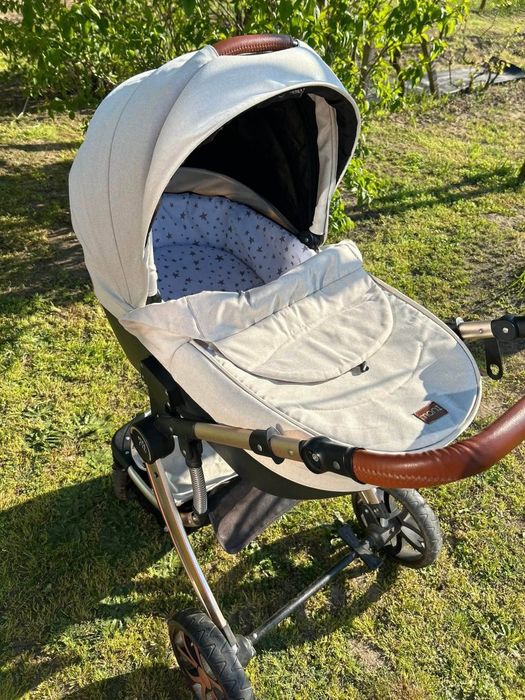 Продавам комбинирана количка 3в 1 Мони Polly