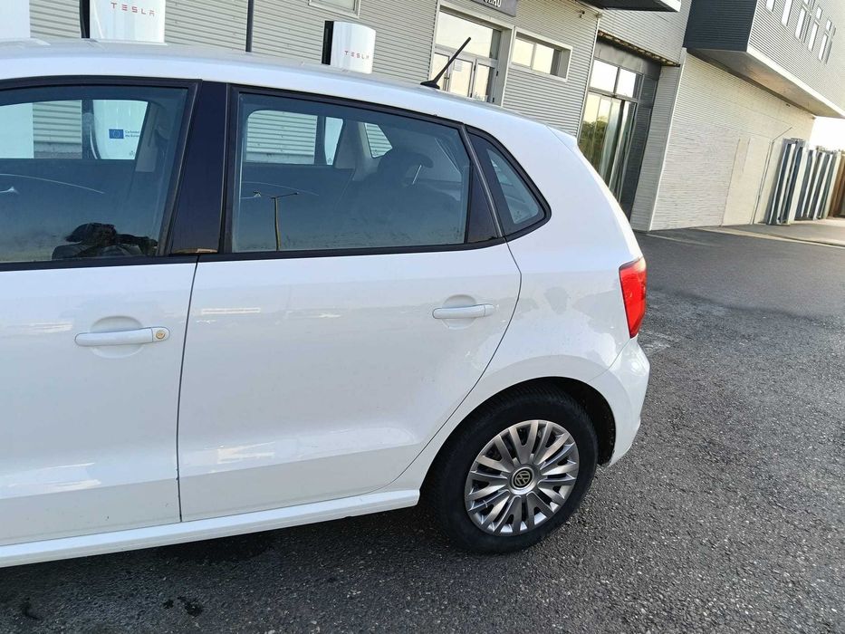 VOLKSWAGEN Polo 2014 — imagine 5