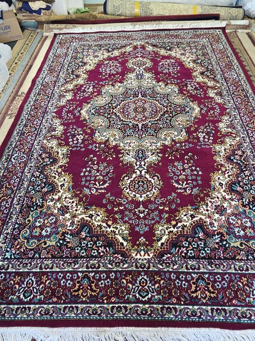 Продаются ковры разных размеров