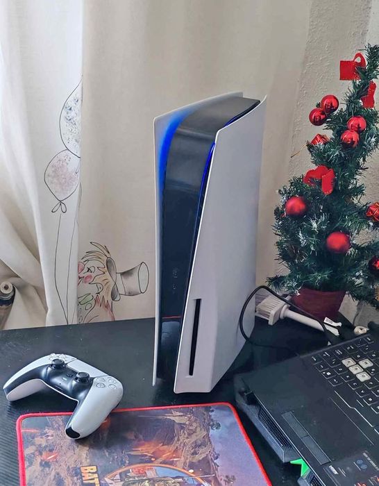 Vând ps5 în stare bună