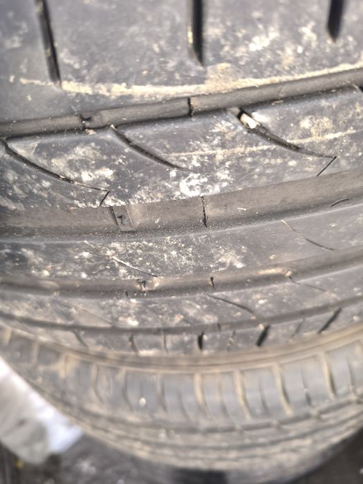 Продам пару летних шин tracmax 255/45/19