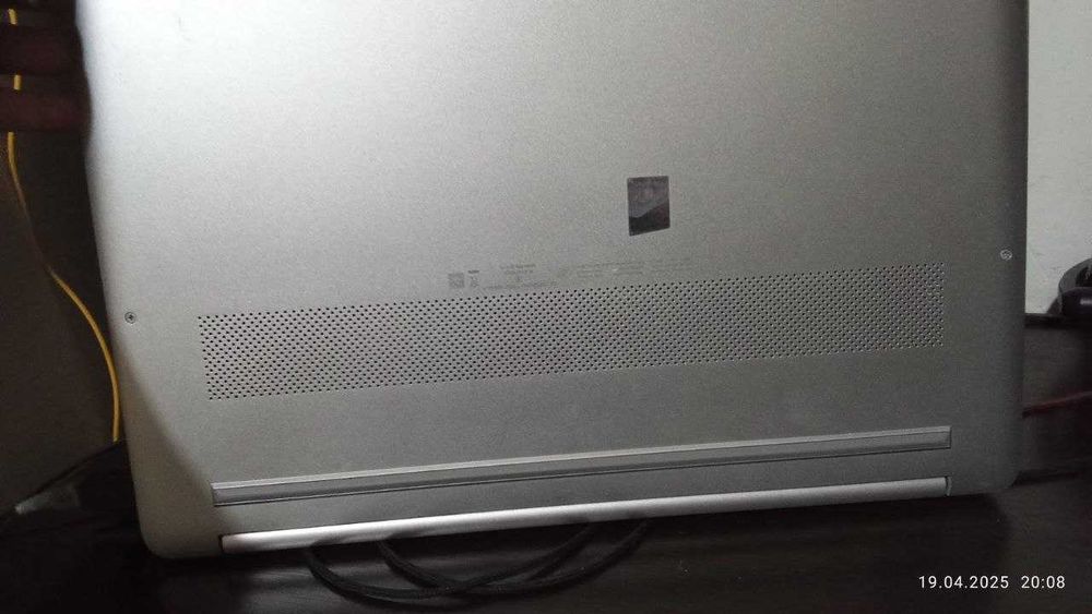 HP Noutbook AMD3 ram/8/256